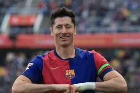 爱游戏在线-莱万多夫斯基新星比赛局势复杂表现突出，美国队前途光明！